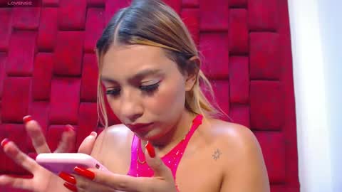 Sara online show from September 2025 04:38:01 AM