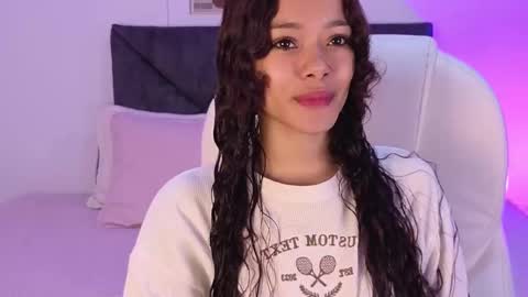 sara  online show from October 2025 01:17:02 PM