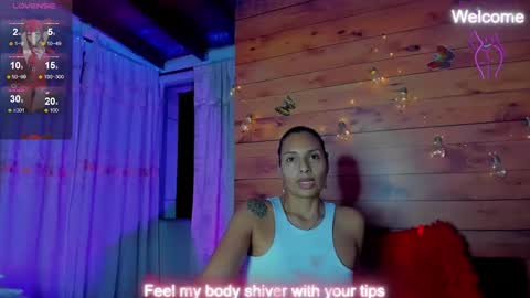 Snapshot of sara_thompson01 chatting on October 2025 06:10:02 AM SARA online show from October 2025 06:10:02 AM