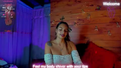 Snapshot of sara_thompson01 chatting on October 2025 05:05:02 AM SARA online show from October 2025 05:05:02 AM