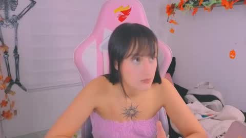 Snapshot of saraa_ramirez chatting on October 2025 11:53:01 PM Sarah Ramirez online show from October 2025 11:53:01 PM