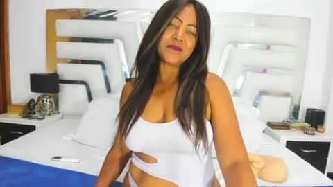 Snapshot of saraajhons chatting on October 2025 04:16:02 PM Sara online show from October 2025 04:16:02 PM