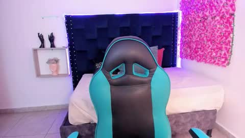 SARAHGIL online show from October 2025 09:57:01 PM