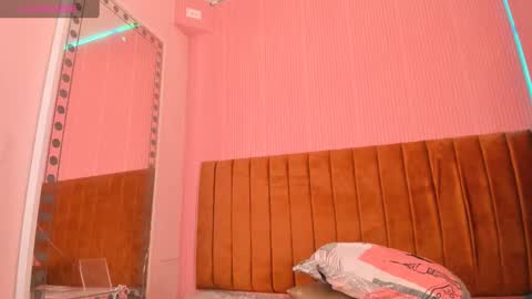 Sara Castillo online show from February 2025 12:34:01 PM