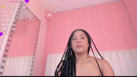 Sara Castillo online show from September 2025 10:17:01 AM