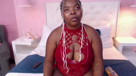 saradunss online show from September 2025 08:41:01 PM