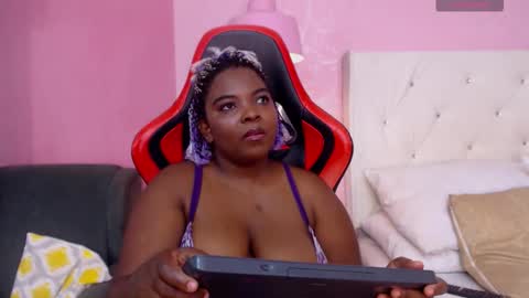 saradunss online show from September 2025 07:41:01 PM