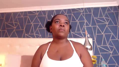 saradunss online show from October 2025 02:48:02 PM