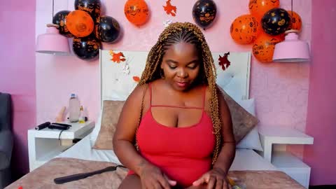 saradunss online show from October 2025 06:17:01 PM