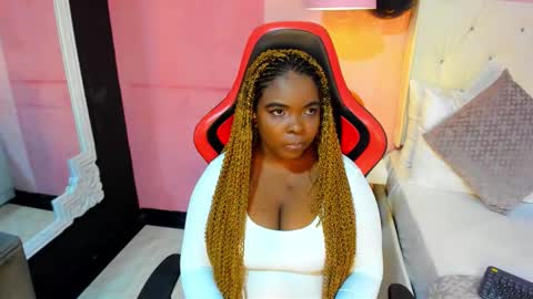 saradunss online show from November 2025 07:49:02 PM