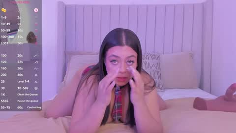 Sarah Bonneth online show from January 2025 11:54:01 AM