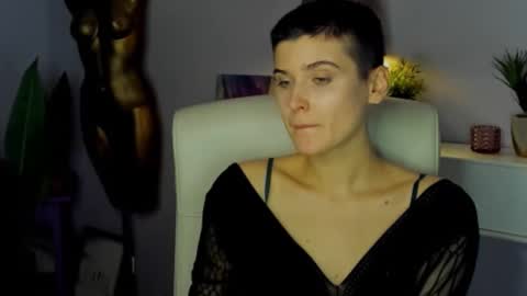 Snapshot of sarah_desire01 chatting on November 2025 02:28:02 PM Sarah online show from November 2025 02:28:02 PM