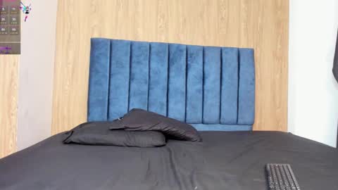 sarah_foxxy online show from September 2025 08:33:02 PM