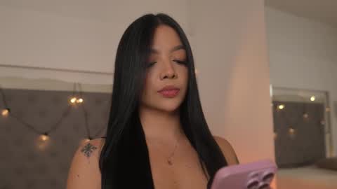 Snapshot of sarah_hiill chatting on October 2025 08:17:02 PM online show from October 2025 08:17:02 PM