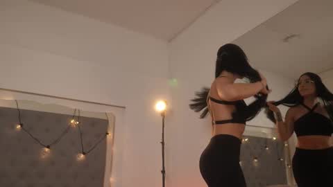 Snapshot of sarah_hiill chatting on October 2025 07:44:01 PM online show from October 2025 07:44:01 PM