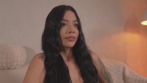 Snapshot of sarah_hiill chatting on October 2025 10:39:02 PM online show from October 2025 10:39:02 PM