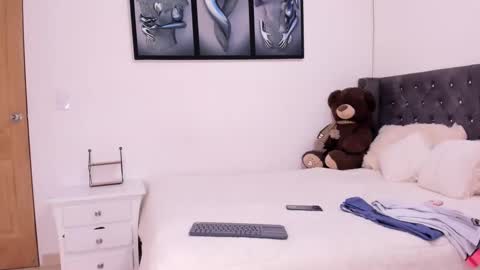 Sarah Marquez  online show from February 2025 01:10:01 AM