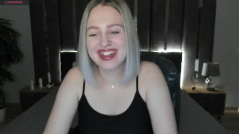 Sarah online show from December 2024 01:02:01 AM