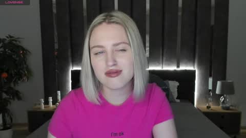 Sarah online show from December 2024 01:10:02 AM