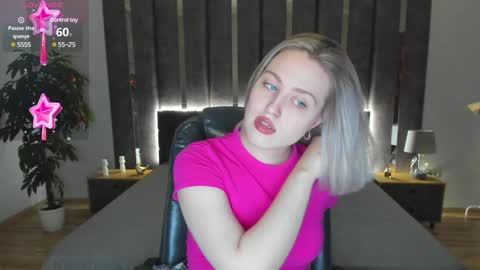 Sarah online show from December 2024 01:01:02 AM