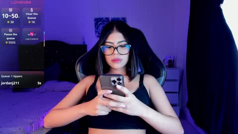 sarah_stewart online show from September 2025 05:07:01 AM