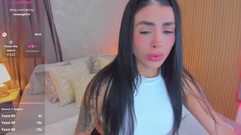 Sarah online show from October 2025 08:42:01 PM