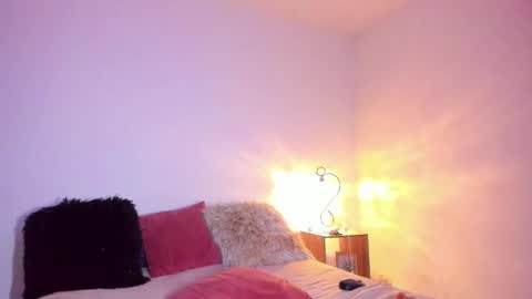 Snapshot of sarahbrooks_ chatting on October 2025 01:53:02 AM Sarah and Erik online show from October 2025 01:53:02 AM