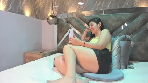 Sarah Deyvis online show from December 2024 06:30:02 PM