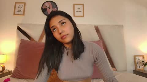 Snapshot of sarahevans__ chatting on January 2025 01:31:02 AM Sarah Evans online show from January 2025 01:31:02 AM