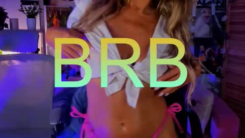 Snapshot of sarahholly chatting on October 2025 11:39:02 AM Divine Sarah NONUDE model online show from October 2025 11:39:02 AM