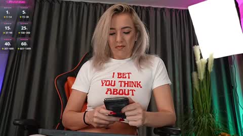 Snapshot of sarahjadore chatting on February 2025 07:47:02 PM Sarahjadore online show from February 2025 07:47:02 PM