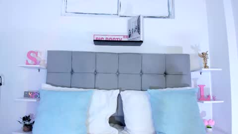 sarahlopezz290 online show from September 2025 04:05:02 AM