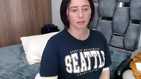 Lia online show from December 2024 11:18:01 PM