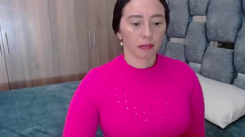 Lia online show from December 2024 04:21:01 PM