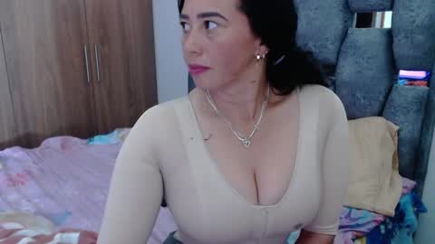 Lia online show from January 2025 09:11:02 PM