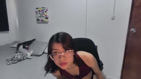 Sarah  online show from November 2025 06:53:01 PM