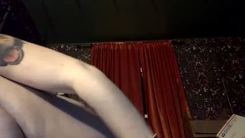 Snapshot of sarahsweetie17 chatting on October 2025 03:40:01 AM sarahsweetie17 online show from October 2025 03:40:01 AM