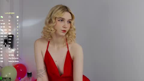 Snapshot of saramist chatting on October 2025 01:41:02 AM saramist online show from October 2025 01:41:02 AM