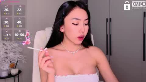 Snapshot of saranmia chatting on October 2025 06:52:01 AM Mia online show from October 2025 06:52:01 AM