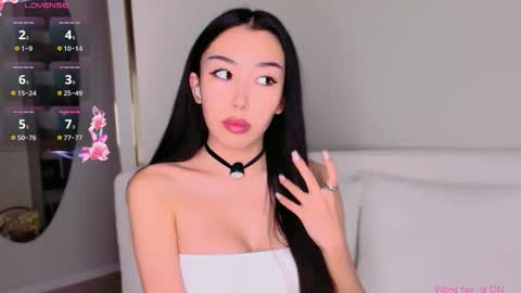 Snapshot of saranmia chatting on October 2025 09:37:01 AM Mia online show from October 2025 09:37:01 AM