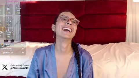 Snapshot of sarasaenz_99 chatting on January 2025 01:42:02 AM Sara online show from January 2025 01:42:02 AM