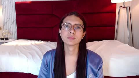 Snapshot of sarasaenz_99 chatting on February 2025 01:45:01 AM Sara online show from February 2025 01:45:01 AM