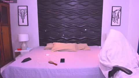 Snapshot of sarasofia44 chatting on November 2025 09:14:02 PM Sara Sofia online show from November 2025 09:14:02 PM