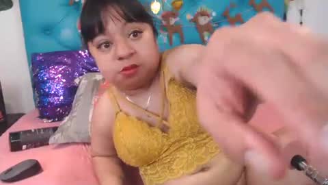 Sara Wills online show from December 2024 07:21:02 PM