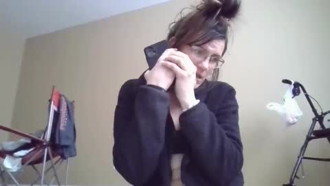 sarlynn online show from February 2025 07:21:01 PM