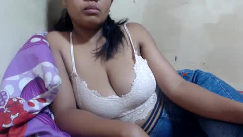 saronette online show from December 2024 10:55:02 AM