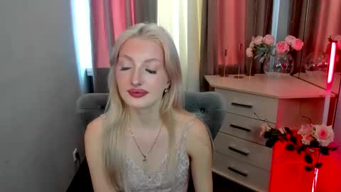 sarrah_blush online show from September 2025 08:25:01 AM