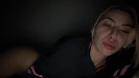 Snapshot of sarrah_rossy chatting on January 2025 10:56:01 PM Sarrah online show from January 2025 10:56:01 PM