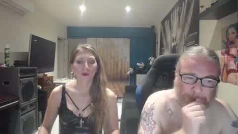 Snapshot of saruandjay chatting on October 2025 04:41:02 AM Giselle and Jay online show from October 2025 04:41:02 AM