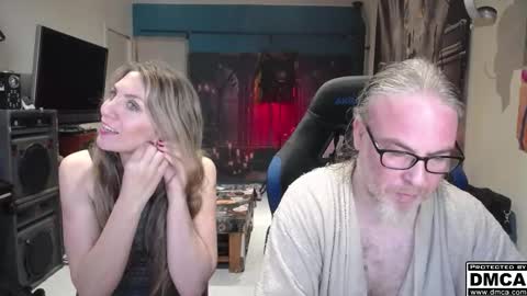 Snapshot of saruandjay chatting on October 2025 07:12:02 AM Giselle and Jay online show from October 2025 07:12:02 AM